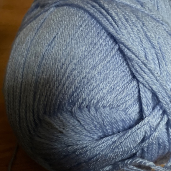 Yarn - Picture 3 of 4